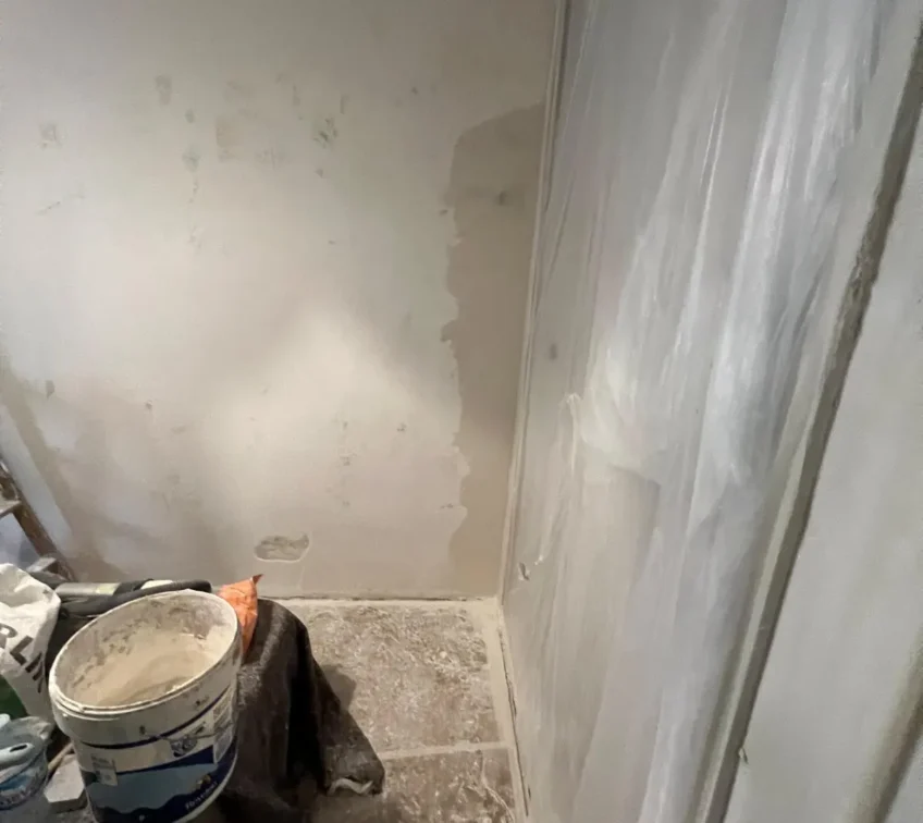 TECNIASIST - Pintado y Alisado de un Piso en el Paseo de la Bomba - Desarrollo de los Trabajos II