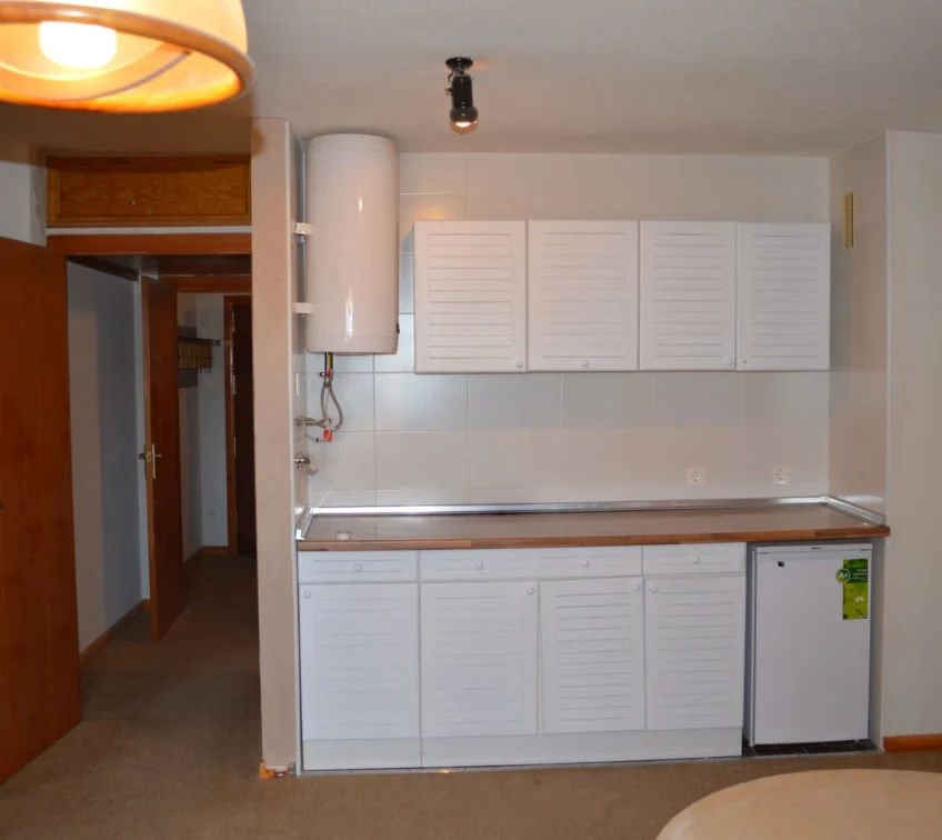 TECNIASIST---REFORMA-DE-BAÑO-Y-COCINA-EN-SIERRA-NEVADA---PRADOLLANO---OBRA-COCINA-I