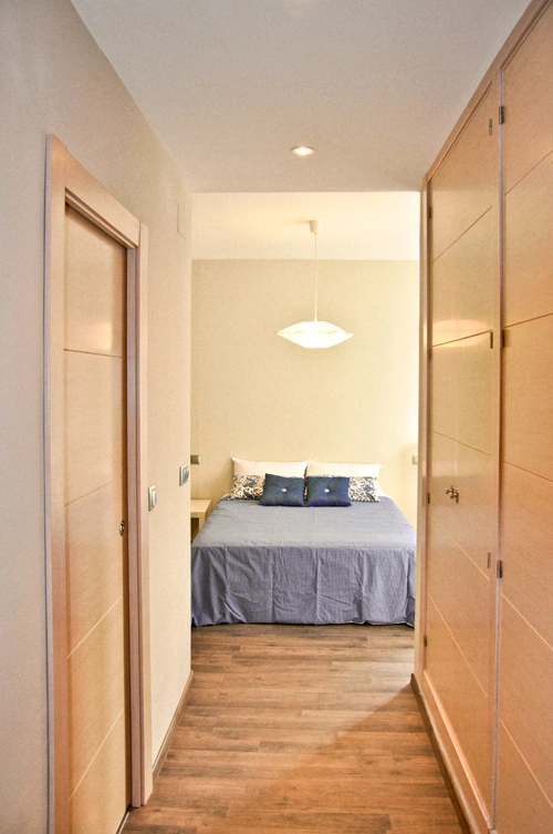 TECNIASIST---Reforma-Integral-de-un-Piso---Pasillo-al-dormitoio-principal