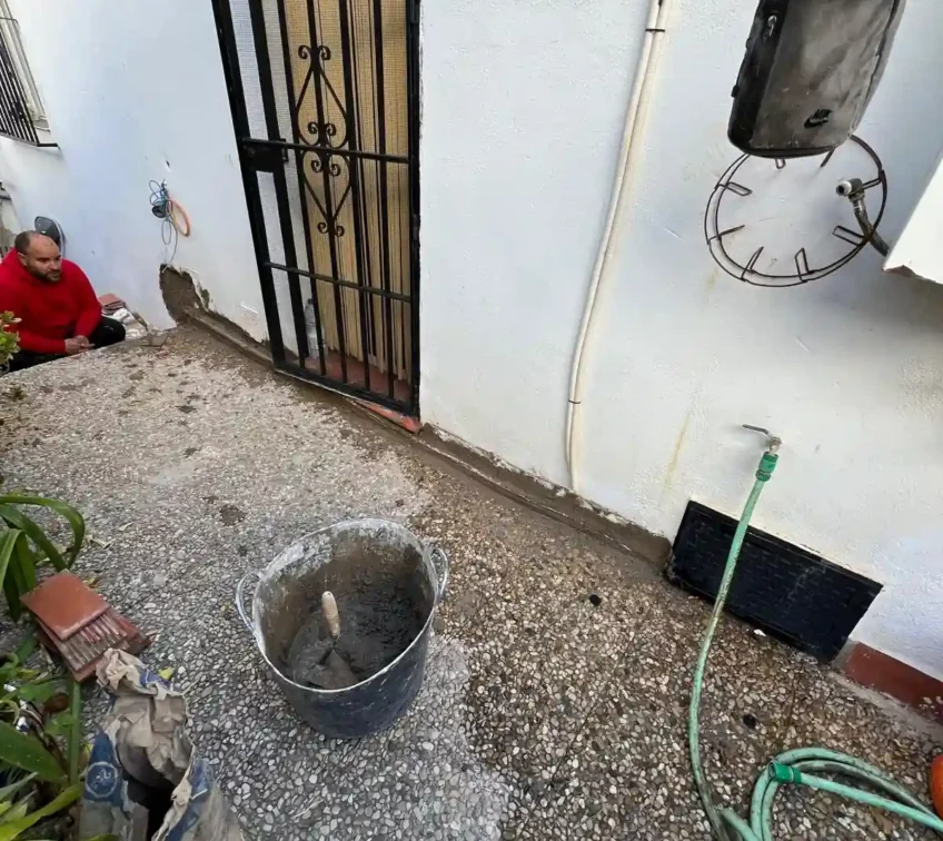 TECNIASIST - Urgencia de Fontanería en Gójar III