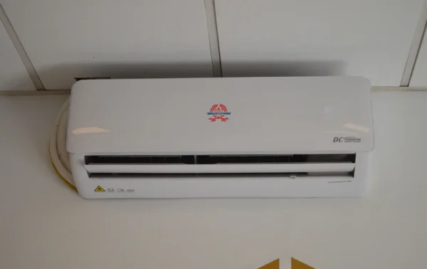 TECNIASIST---Instalación-de-Aire-Acondicionado-en-Asic-Miner-Group---Peligros---Granada---XIII