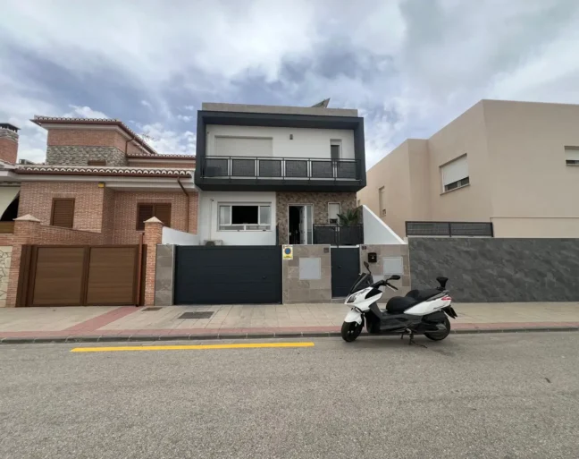 TECNIASIST - Pintado de una Casa - Churriana de la Vega I