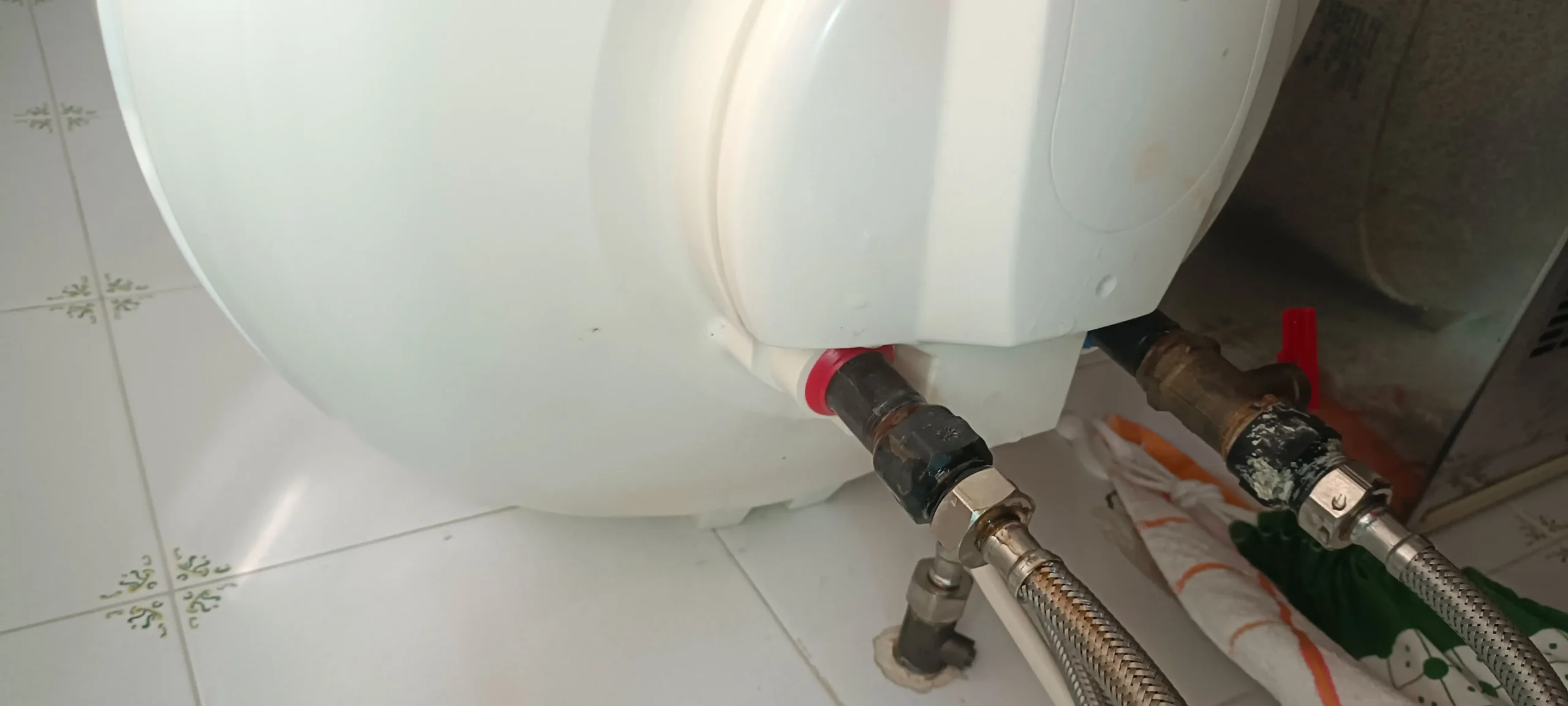 TECNIASIST Urgencia en Fontaneria Armlla Granada I scaled