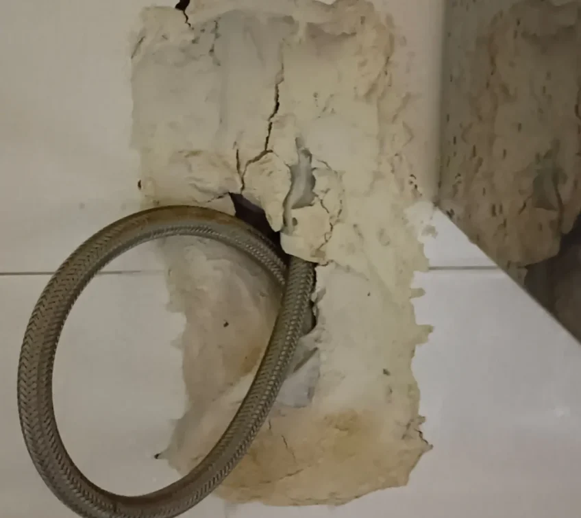 TECNIASIST---Urgencia-en-Fontanería---Armlla---Granada---IV