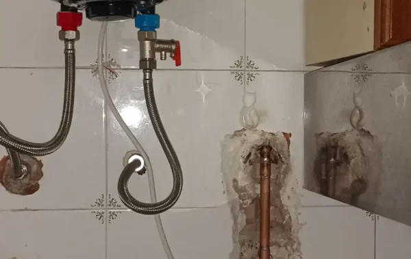 TECNIASIST---Urgencia-en-Fontanería---Armlla---Granada---VII