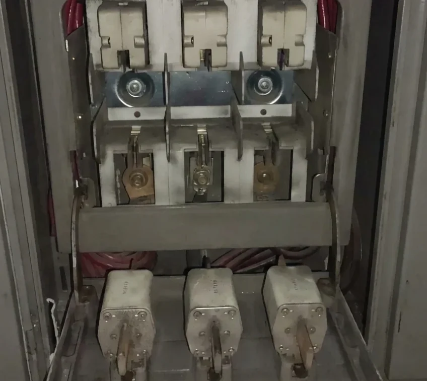 TECNIASIST---Urgencia-en-Granada---Calle-Reina-Mora---VII